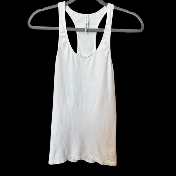 Aritzia Babaton Slimming Tank Size Medium Ivory - Picture 1 of 3